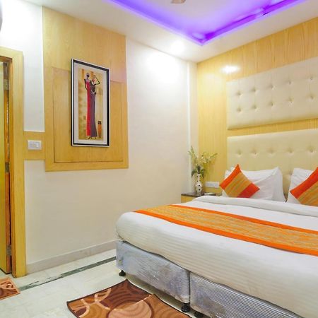Hotel Karlo Kastle - Paharganj - Nowe Delhi Zewnętrze zdjęcie