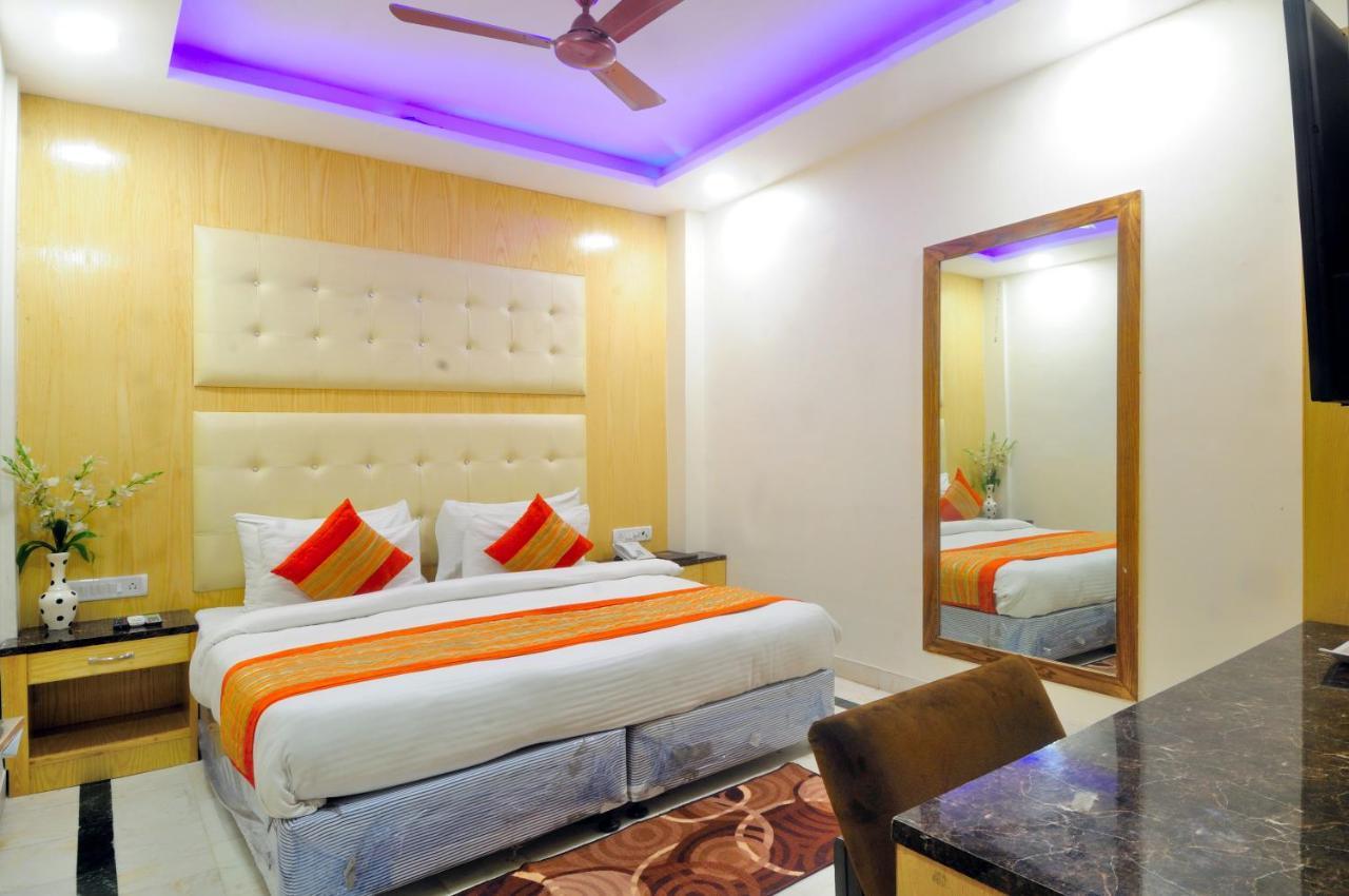 Hotel Karlo Kastle - Paharganj - Nowe Delhi Zewnętrze zdjęcie