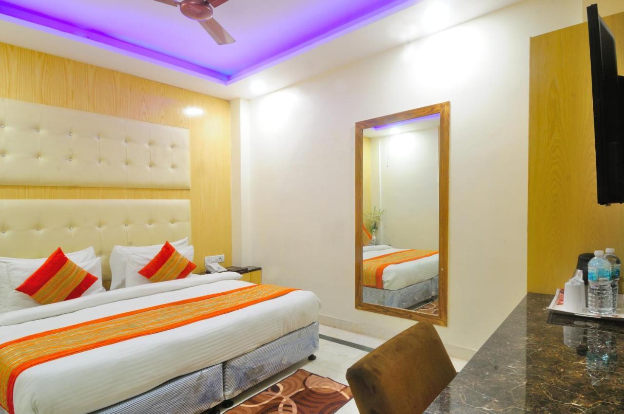 Hotel Karlo Kastle - Paharganj - Nowe Delhi Zewnętrze zdjęcie