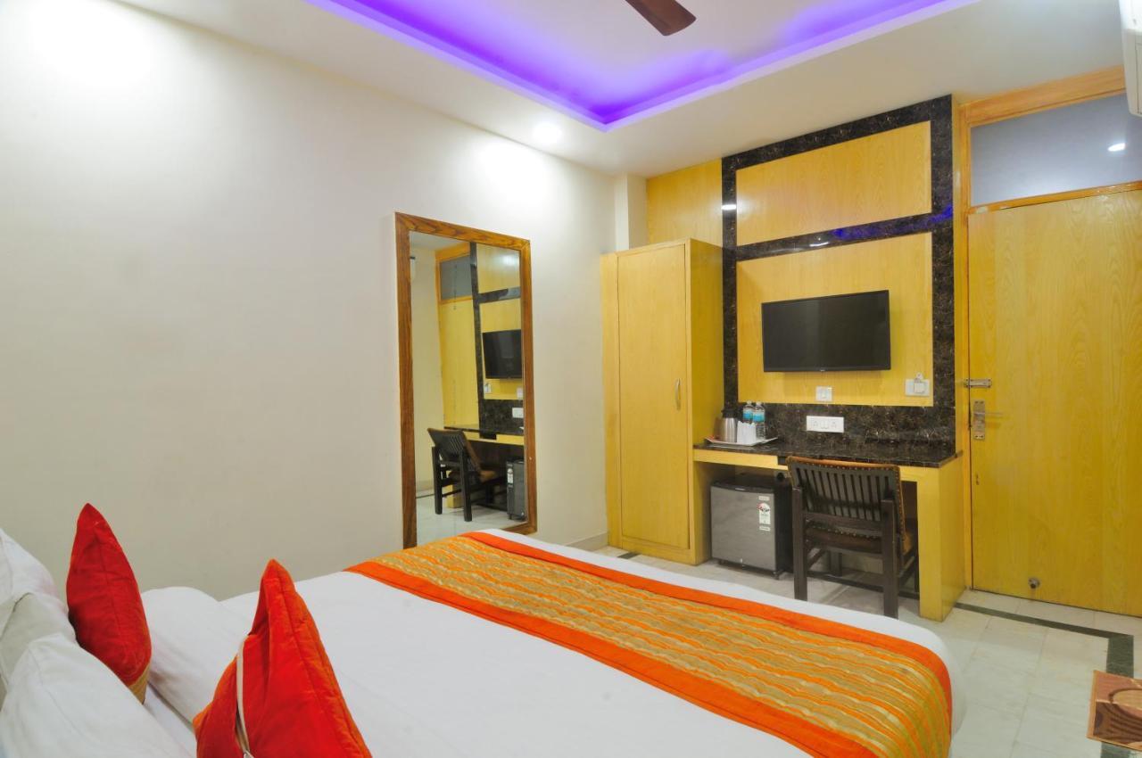 Hotel Karlo Kastle - Paharganj - Nowe Delhi Zewnętrze zdjęcie