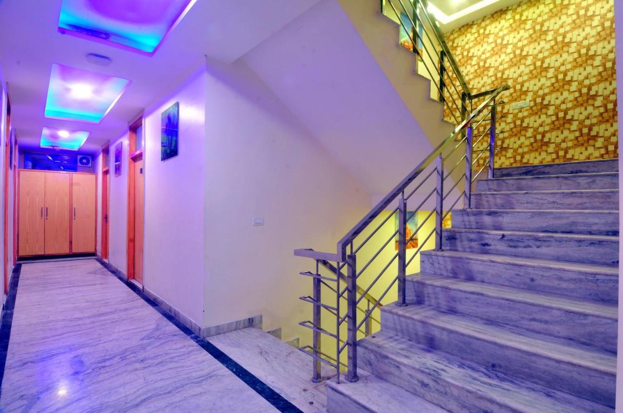 Hotel Karlo Kastle - Paharganj - Nowe Delhi Zewnętrze zdjęcie